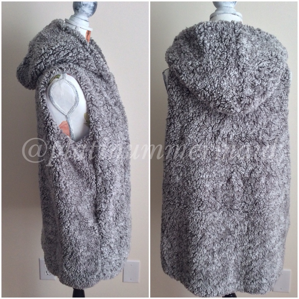 Teddy Bear Hooded Vest UBER SOFT 🐻 - Picture 4 of 8
